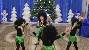 Танец африканцев на новогоднем утреннике 2016 в старшей группе.Восп. Леонтович С. В.