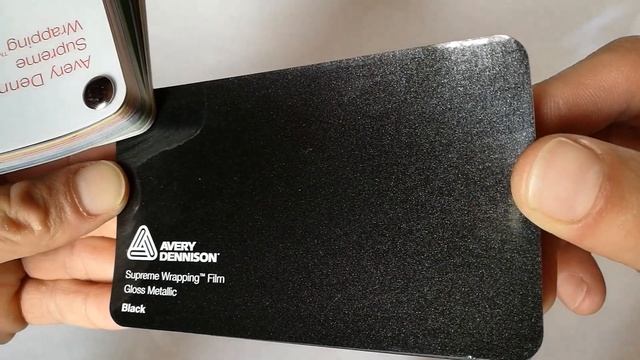 Avery Dennison’s Black Supreme Wrapping™ (Gloss metallic) смотреть онлайн