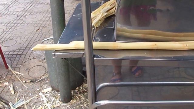 Тростниковый сок в Нячанге, свежевыжатые миксы смотреть онлайн