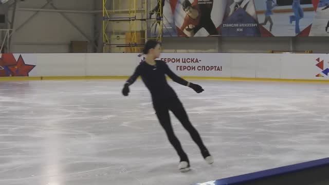 Софья Самоделкина: раскатка перед произвольной программой на турнире памяти Гринькова 2022 смотреть онлайн