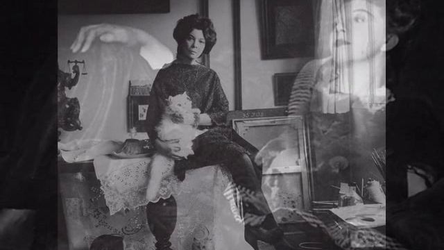 LEONOR FINI 1st of 4. смотреть онлайн