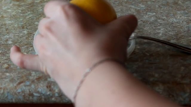 Отбеливаем зубы ДОМА! смотреть онлайн