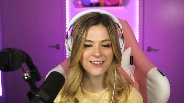 The Sims 4 But I Have A Crush On My Co-Worker | Not So Berry #3 смотреть онлайн