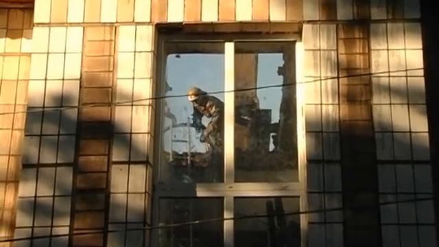 Торез: ліквідована пожежа в житловому будинку смотреть онлайн