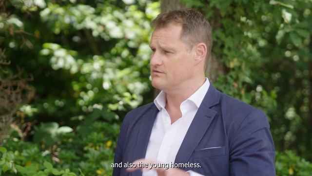 Emma Willis meets with charities that help those who aren't connected to society [Episode 2] смотреть онлайн