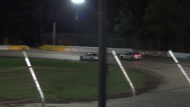 Nissan S14 v Chevy Cobalt SS смотреть онлайн