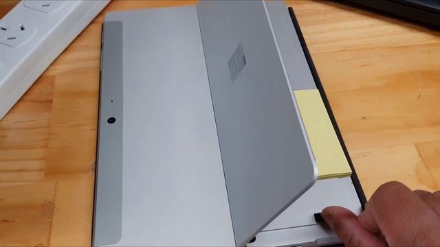 How To Insert A MicroSD Card Into A Surface Go | Microsoft Surface Go #SurfaceGo