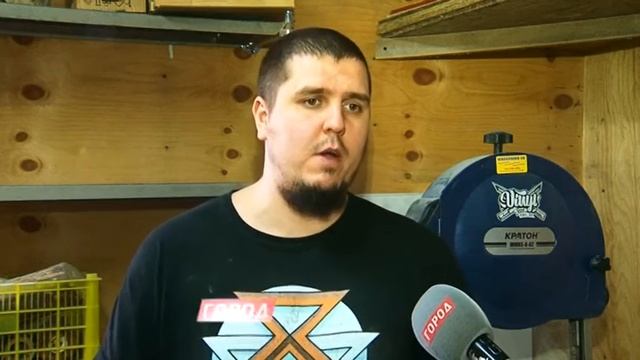 Благовещенец превращает ненужные куски дерева в украшения смотреть онлайн