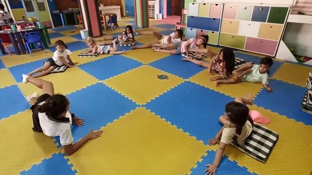 Йога с Айшегюль. Мима клуб - 03.07.2021 смотреть онлайн