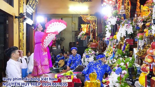 Căn số cô Chín thì nghe văn cô, xin lộc cô nhé; Thanh Long, Hoài Thanh смотреть онлайн