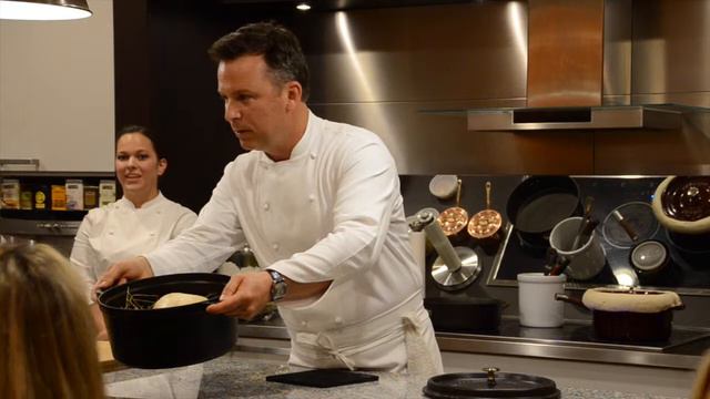 Chef William Bradley during One Dish, One Chef, One SD смотреть онлайн