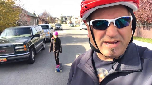 Skateboarding and Curling Epic Fun - m1kTV0157 смотреть онлайн