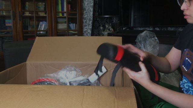 Vlog 1 - RAIDMAX DK925 RGB Gaming Chair (UNBOXING) смотреть онлайн