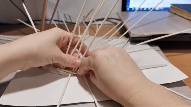 Розга на горизонтальной поверхности, подробно. Rod on a horizontal surface, in detail. смотреть онлайн