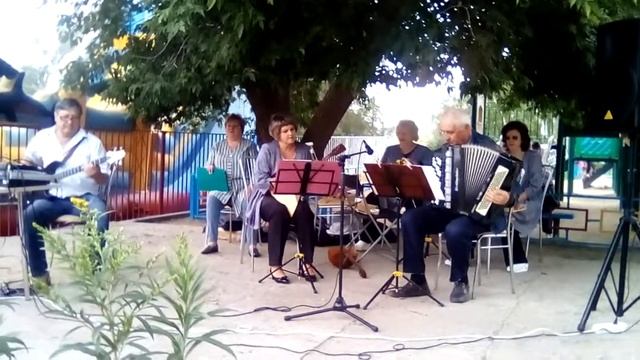 Музыка в парке. смотреть онлайн