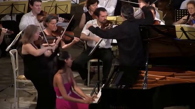 SHANICE AARON: Concerto No. 3 in B minor, Op. 89 I. by Hummel смотреть онлайн