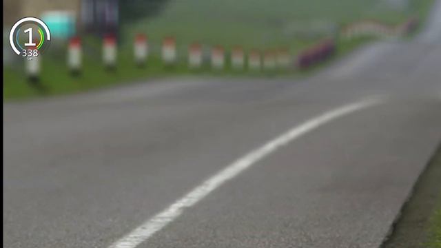 Aston Martin Valkyrie AMR Pro vs Tesla Roadster - Highlands смотреть онлайн