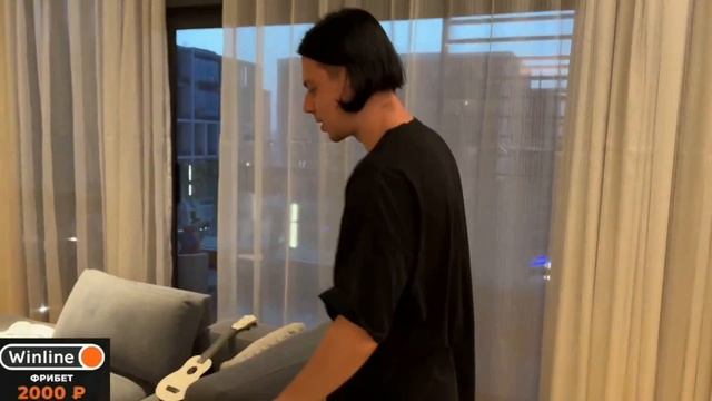 ХОЗЯЕВА УГАРАЮТ НАД НОВОЙ ПРИЧЕСКОЙ БУСТЕРА смотреть онлайн