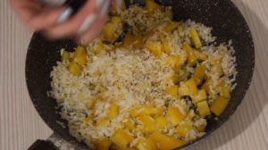 Китайский рис с креветками и овощами - приготовьте это простое блюдо дома и удивите семью ?