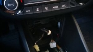 Снятие центрального консоли Kia Rio рестайлинг 2015