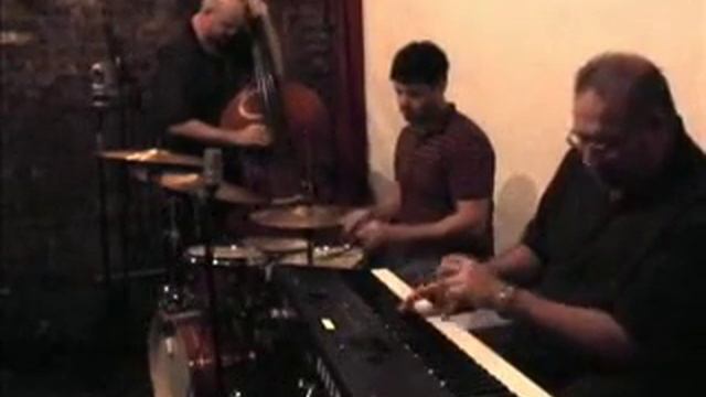 JAZZ PIANO.......MASQUERADE ! смотреть онлайн