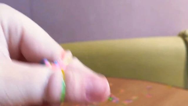 Как связать из резинок кольцо: смотреть онлайн