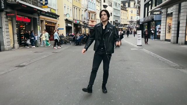 [KPOP IN PUBLIC] Stray Kids 'MANIAC' DANCE COVER смотреть онлайн