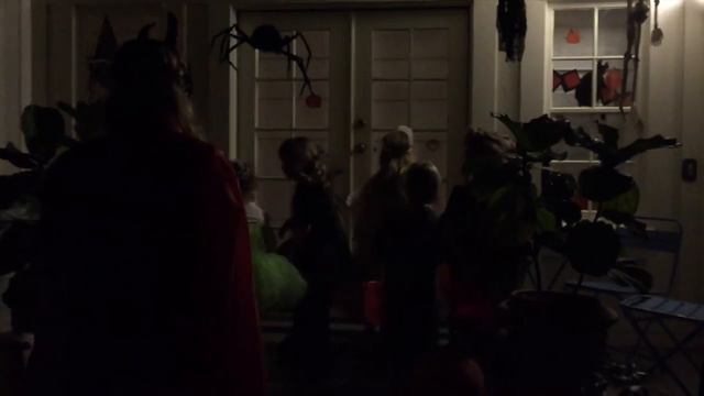 Halloween в Силиконовой Долине и ночное представление у дома Стива Джобса (ДЗД13) смотреть онлайн