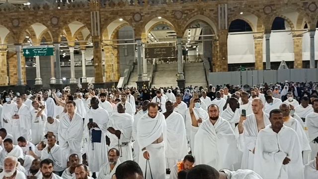 Азан на салятуль-фаджр в Аль-Хараме 5 июля 2022 смотреть онлайн