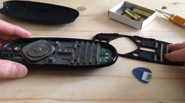 Philips TV remote control disassembly