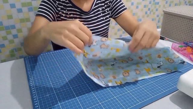 Toalha infantil com capuz(feita com toalha de banho de adulto) смотреть онлайн