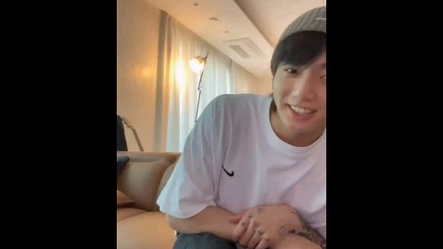 Новая прическа Чонгука из bts || НОВОСТИ bts || фанаты думают о его скором призыве || смотреть онлайн