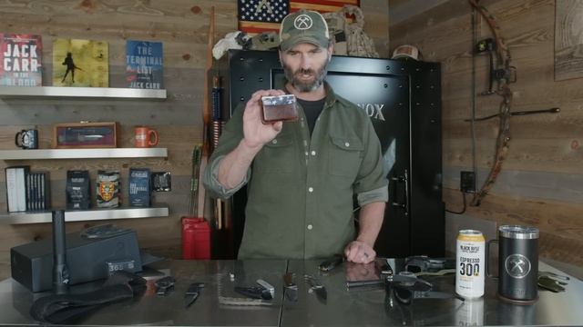 Jack Carr's EDC Gear - October 2022 смотреть онлайн