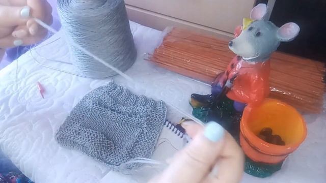 Образец из льняной пряжи.Вяжу в три сложения из одной бабинки. смотреть онлайн