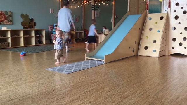 Рай для мам за 64$ в месяц!!! Все занятия включены- йога, рисование, танцы.США, Джексонвилл, Флорид смотреть онлайн