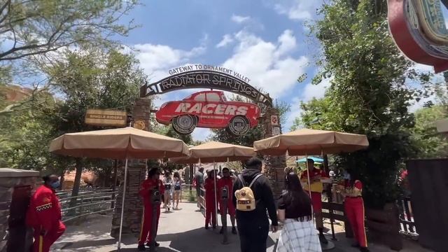 The ULTIMATE Guide to Disneyland in 2023 смотреть онлайн