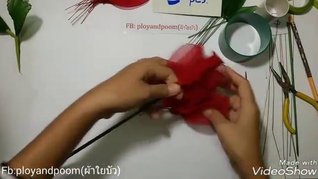 วิธีทำดอกกุหลาบผ้าใยบัว How to make nylon flower ( Big rose) by ployandpoom(ผ้าใยบัว) смотреть онлайн