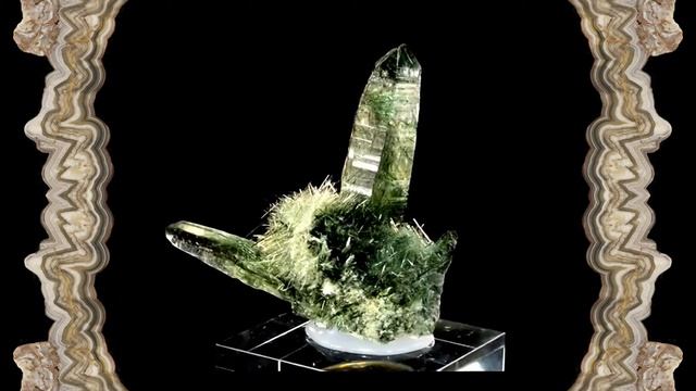 Кварц и Актинолит.Мир Минералов.2021.