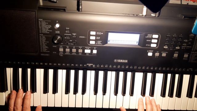 Yamaha PSR-E373 create Sound, The Power of love - Huey Lewis And The News смотреть онлайн