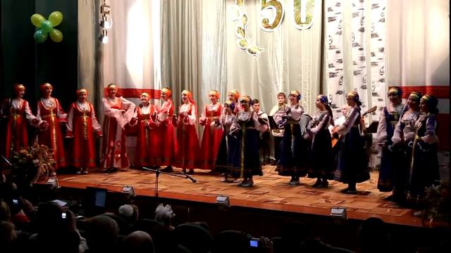 ансамбль народной песни "Метелица"(рук.Ирина Букова) - Как по горкам,по горам смотреть онлайн