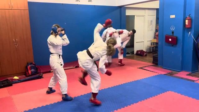 Расскидка в каратэ ✅ #Каратэ #Саратов #Спорт смотреть онлайн