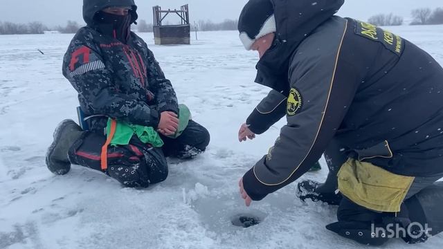 Крупная Щука на жерлицы. Рыбалка на Томи. Рыбалка на платном. смотреть онлайн