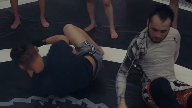ММА тренировки какими они должны быть. Кыргызский Бойцовский клуб Asia-MMA смотреть онлайн