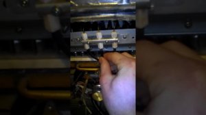 Ремонт китайской газовой колонки зажигается и тухнет