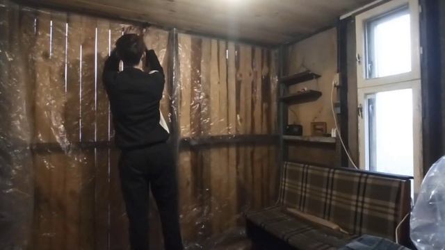 Подготовка дома к зиме ЖИВУ ОДИН! смотреть онлайн