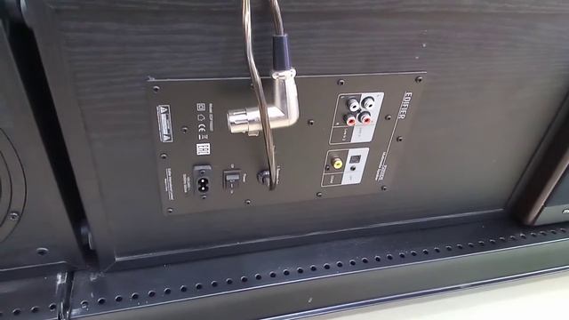 Edifier 2.0 R2850DB Super Power and Design 150 w смотреть онлайн