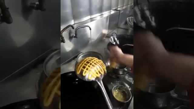 Удивительные навыки шеф повара и официанта смотреть онлайн