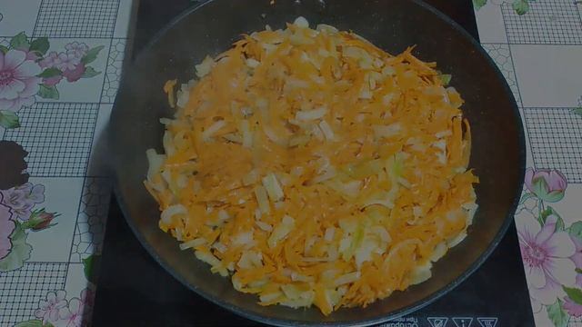 САЛАТ с КУРИНЫМИ СЕРДЕЧКАМИ. Покорил моё сердце, надеюсь покорит и Ваше. смотреть онлайн