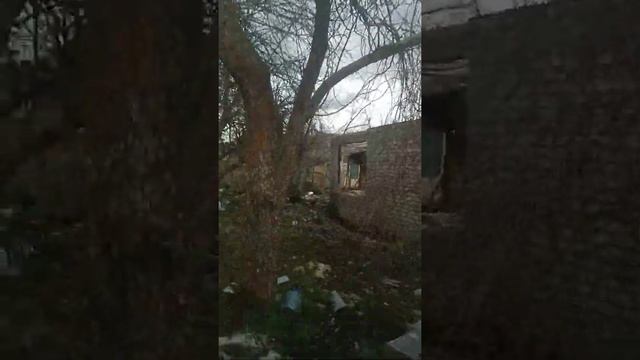 Гуляем по заброшке + перестрелка смотреть онлайн