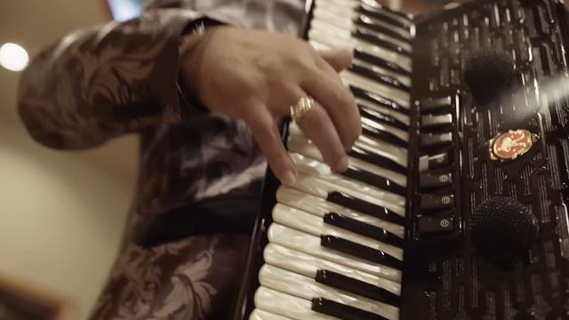 Los Palmeras Ft. Coti - El Embrujo (Videoclip Oficial)